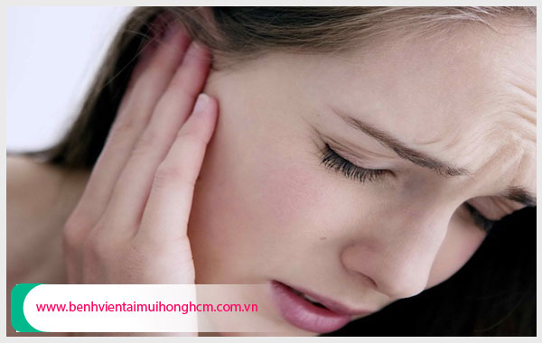 Tìm hiểu về những biến chứng của viêm tai giữa là gì?