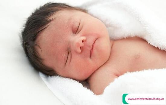 Hướng dẫn bố mẹ 7 cách chữa hết đờm cho trẻ sơ sinh an toàn